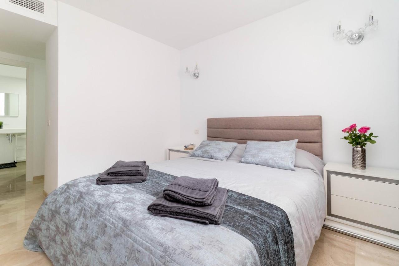 La Recoleta Apartment ตอร์เรเวียคา ภายนอก รูปภาพ
